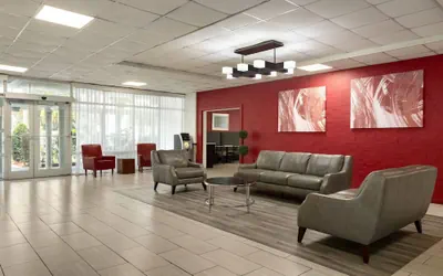 Photo 4 - Ramada by Wyndham Cocoa