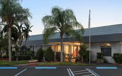 Photo 2 - Ramada by Wyndham Cocoa