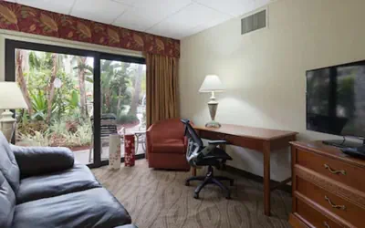 Photo 5 - Best Western Naples Inn & Suites