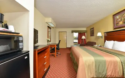 Photo 4 - Americas Best Value Inn Brookhaven