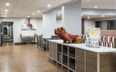Photo 2 - Hampton Inn Athens