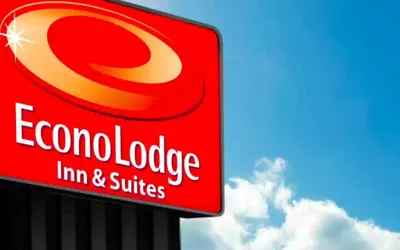 Econo Lodge Inn & Suites Yankton