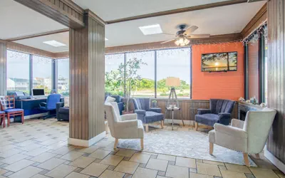 Photo 5 - Travelodge by Wyndham Outer Banks/Kill Devil Hills