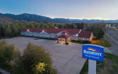 Photo 2 - Baymont by Wyndham Salida