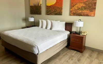 Photo 5 - Days Inn by Wyndham Kingman West
