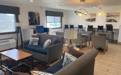 Photo 3 - Baymont by Wyndham Danville IL