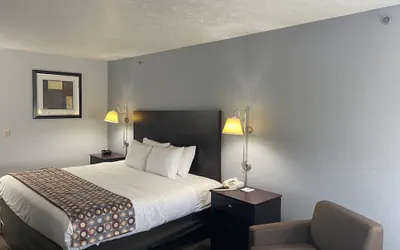 Photo 5 - Baymont by Wyndham Danville IL
