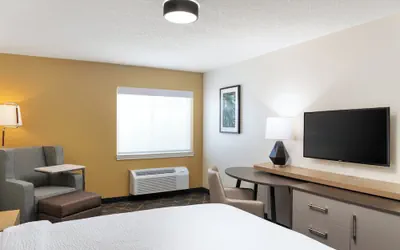 Photo 5 - Holiday Inn Redding by IHG