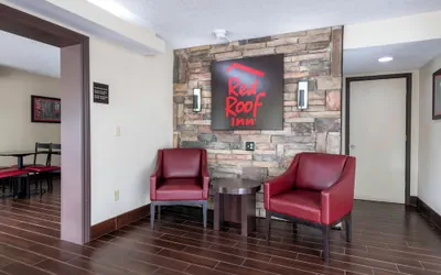 Photo 4 - Red Roof Inn Charlottesville