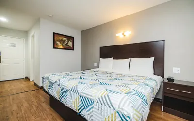Photo 2 - SureStay by Best Western Channelview Houston East