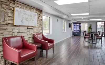 Photo 3 - SureStay by Best Western Channelview Houston East