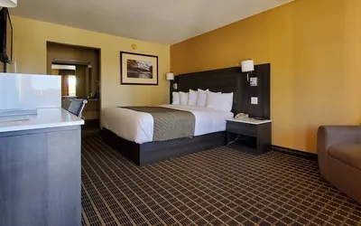 Photo 5 - Ramada by Wyndham Flagstaff East