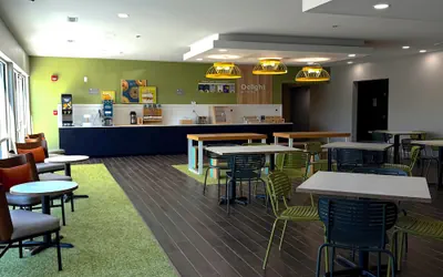 Photo 2 - Spark by Hilton Bloomington