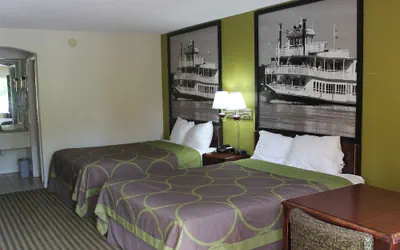 Photo 4 - Howard Johnson by Wyndham Vicksburg