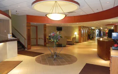 Photo 4 - Quality Hotel & Suites At The Falls