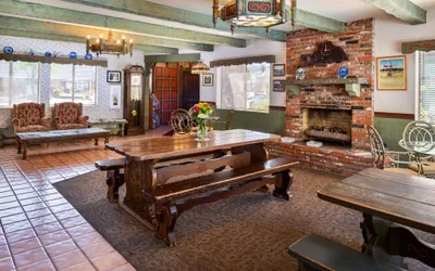 Photo 4 - Svendsgaard's Danish Lodge Americas Best Value Inn