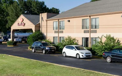 Photo 2 - Econo Lodge Yazoo City
