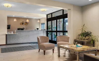 Photo 3 - Best Western University Inn
