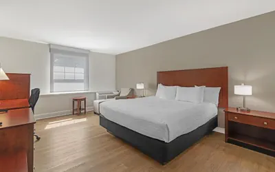 Photo 2 - Best Western Plus Brunswick Bath