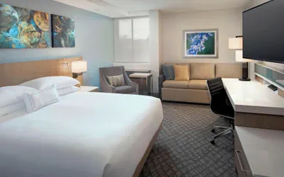 Photo 5 - Delta Hotels by Marriott Seattle Everett