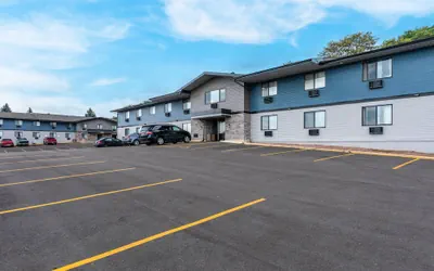 Econo Lodge Madison East