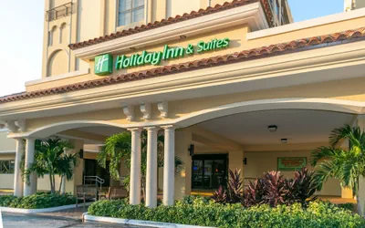Holiday Inn & Suites Clearwater Beach by IHG