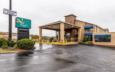 Photo 2 - Quality Inn Rolla