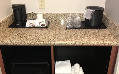 Photo 4 - Courtyard by Marriott McAllen Airport