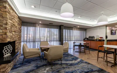 Photo 4 - Fairfield Inn by Marriott Evansville West