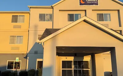 Photo 3 - Comfort Inn & Suites Lima Northwest