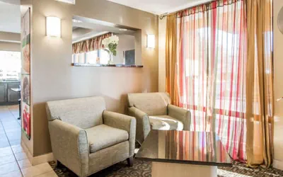 Photo 5 - Quality Inn Johnson City near Downtown