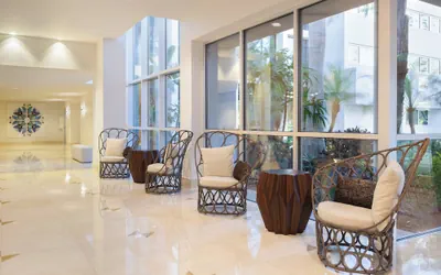 Photo 3 - West Palm Beach Marriott