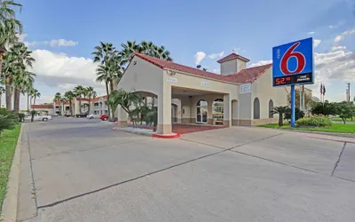 Motel 6 Edinburg, TX