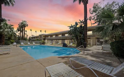 Sol Springs Inn