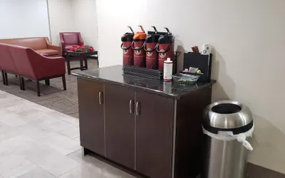 Photo 5 - Red Roof Inn PLUS+ & Suites Vicksburg