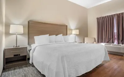Photo 2 - Red Roof Inn PLUS+ & Suites Vicksburg