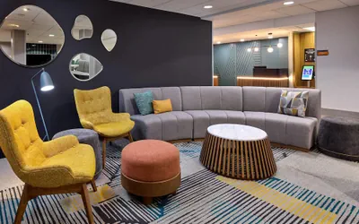 Photo 5 - La Quinta Inn & Suites by Wyndham Thousand Oaks-Newbury Park