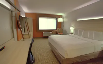 Photo 3 - Holiday Inn Express Sedona by IHG