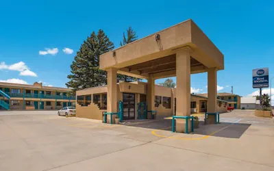 Photo 2 - Best Western Kokopelli Lodge