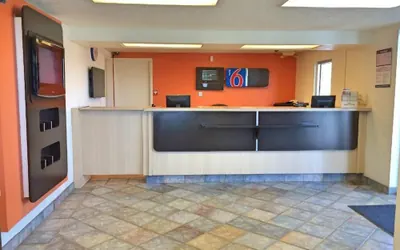 Photo 2 - Motel 6 Jackson, MS - Southwest