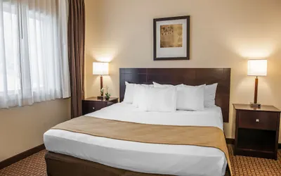 Photo 3 - SureStay by Best Western Marion