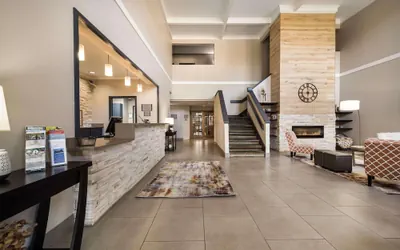 Photo 4 - Country Inn & Suites by Radisson, Freeport, IL