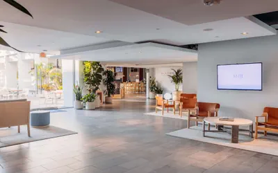 Photo 5 - Hotel MDR Marina del Rey - a DoubleTree by Hilton