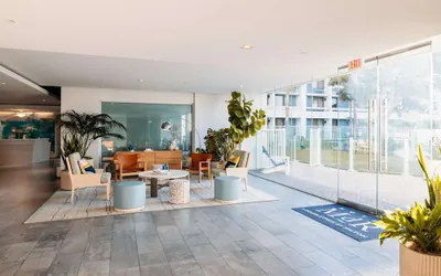 Photo 4 - Hotel MDR Marina del Rey - a DoubleTree by Hilton