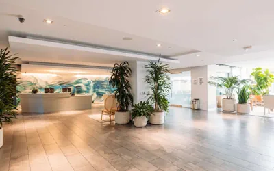 Photo 3 - Hotel MDR Marina del Rey - a DoubleTree by Hilton