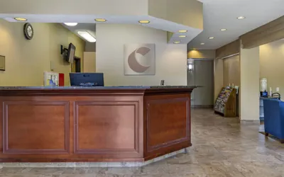 Photo 3 - Comfort Inn & Suites Bothell - Seattle North