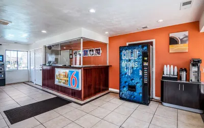 Photo 4 - Motel 6 Portsmouth, VA