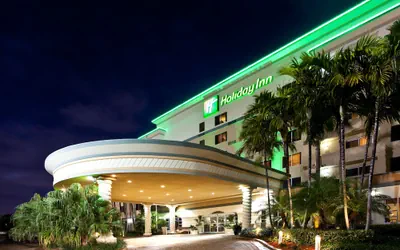Photo 2 - Holiday Inn Fort Lauderdale Airport by IHG