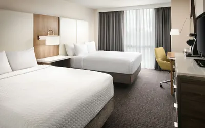 Photo 3 - Crowne Plaza Dallas Market Ctr - Love Field by IHG