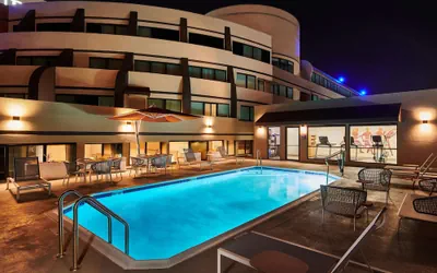 Photo 2 - DoubleTree by Hilton Fullerton